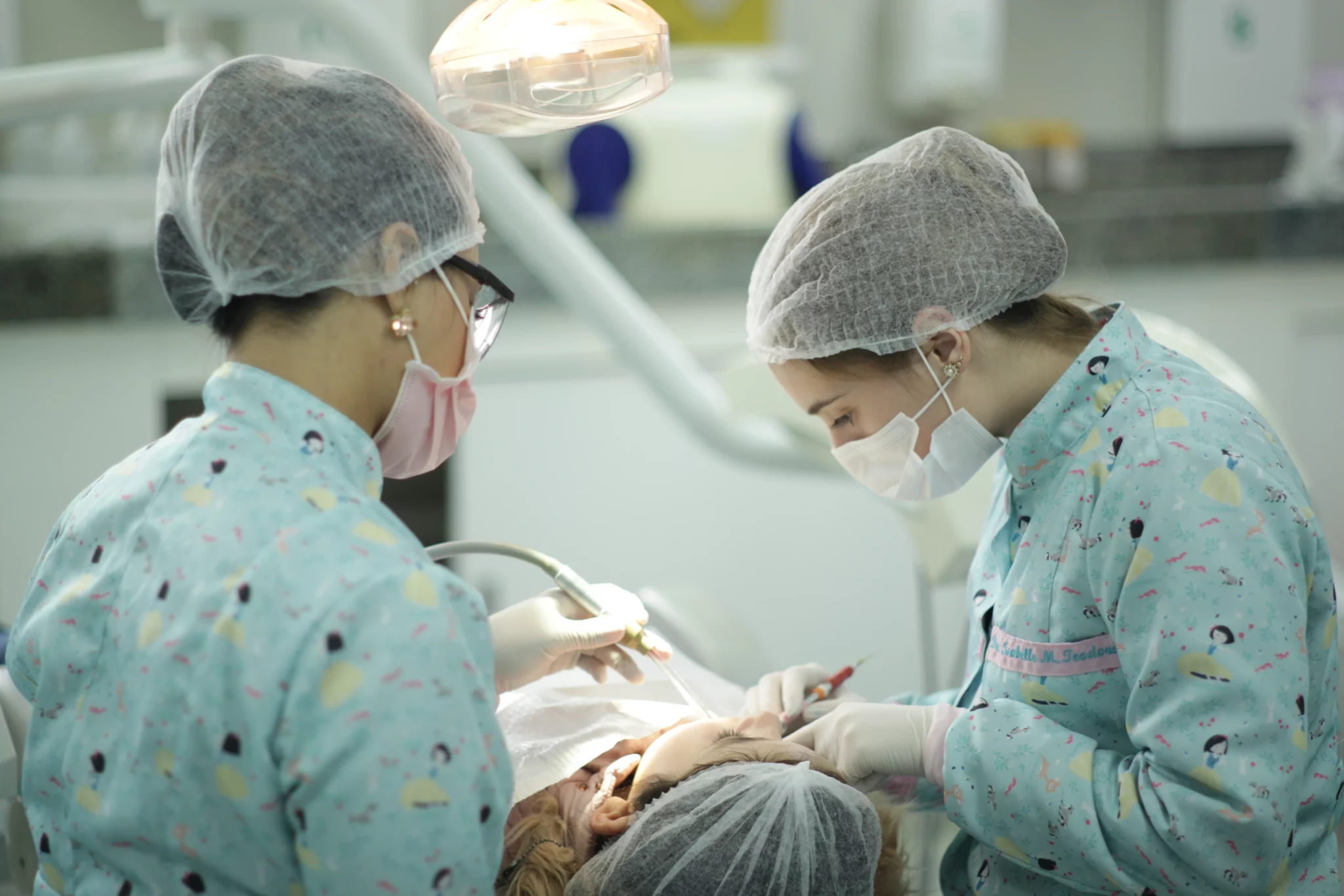 Clínica de Odontologia da Tuiuti auxilia a formação dos alunos