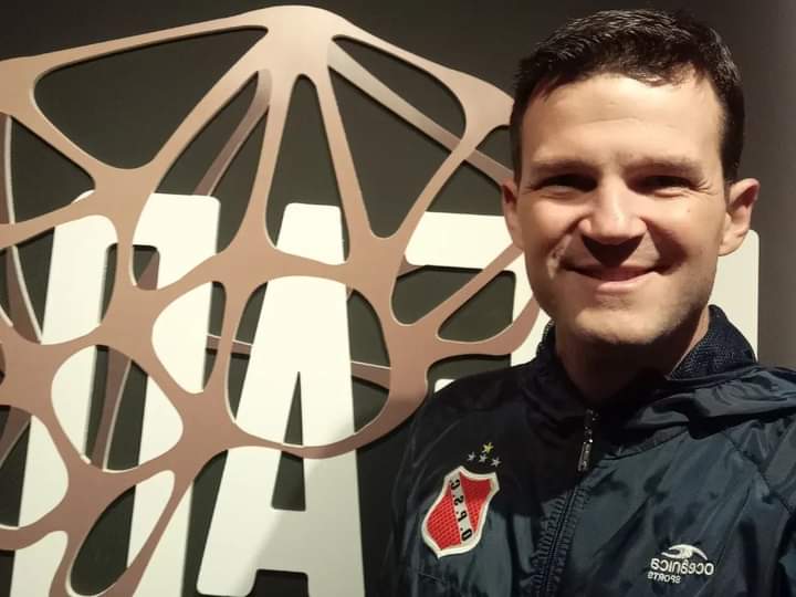 Gustavo Silva (técnico de futebol)